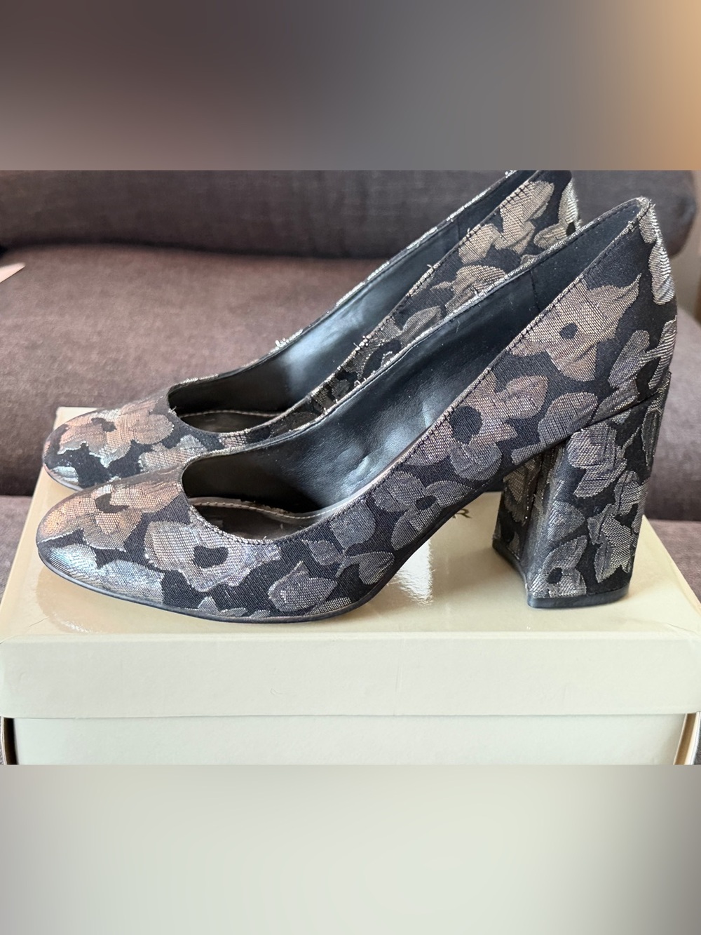 Marc Fisher Ilyssa Silver Black Floral Brocade Block Heel Pump 8.5
